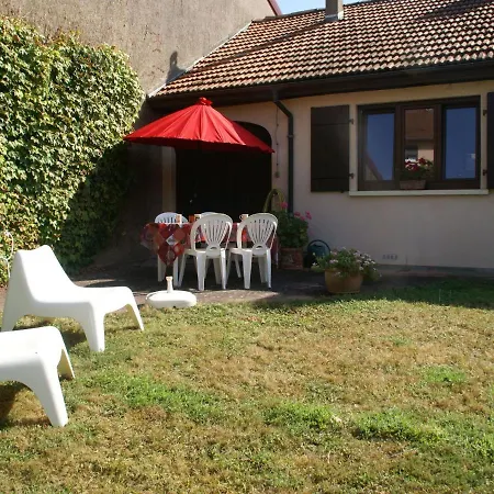 Feriehus Snug With Fenced Garden Garden Furniture Bbq *